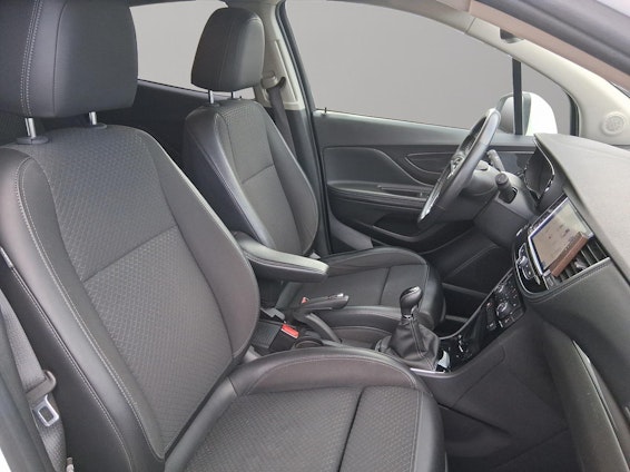 Vehicle image 17 Vehicle image 17