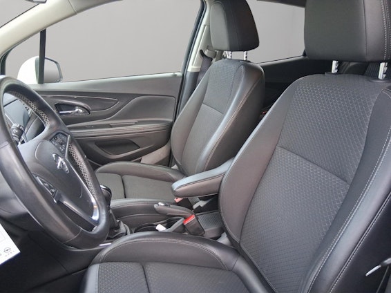 Vehicle image 8 Vehicle image 8