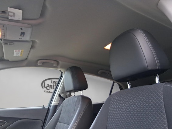 Vehicle image 15 Vehicle image 15