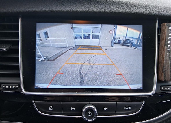 Vehicle image 14 Vehicle image 14