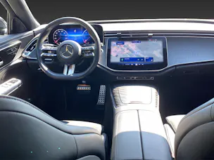 Mercedes-Benz E 220 D AMG-Line Night-Paket, Neues Model