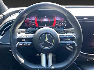 Mercedes-Benz E 220 D AMG-Line Night-Paket, Neues Model