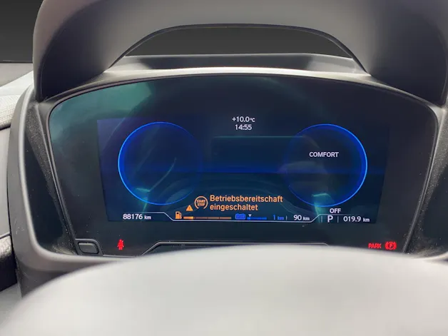 BMW i8 Coupé Protonic Red Edition