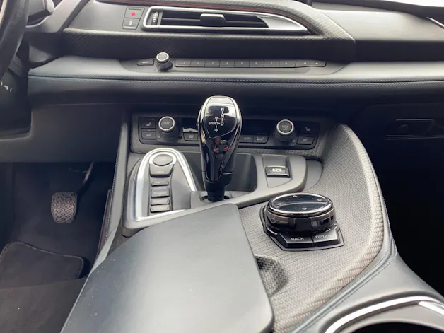 BMW i8 Coupé Protonic Red Edition