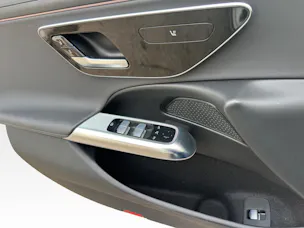 Mercedes-Benz E 200 AMG Line Panamericana Night Paket 9G-Tronic