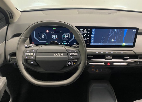 Vehicle image 12 Vehicle image 12