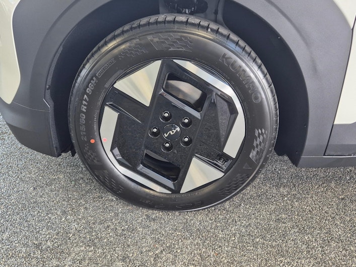 Vehicle image KIA EV3