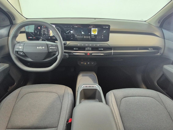 Vehicle image 6 Vehicle image 6