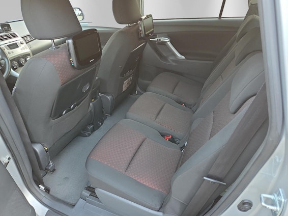 Vehicle image 10 Vehicle image 10