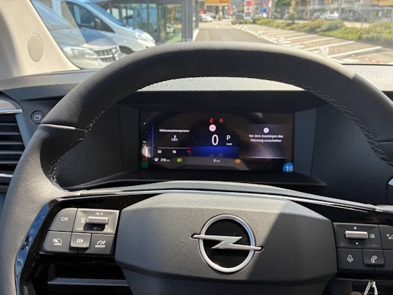 Vehicle image 11 Vehicle image 11