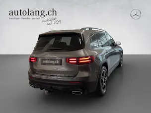 MERCEDES-BENZ GLB 200 AMG Line