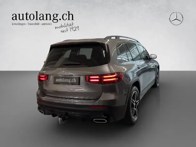 MERCEDES-BENZ GLB 200 AMG Line