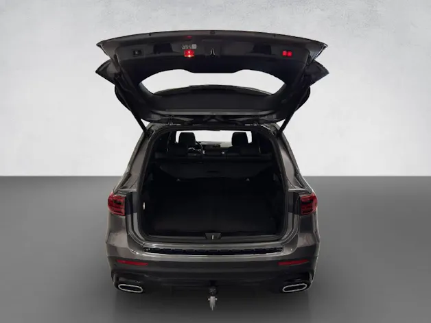 MERCEDES-BENZ GLB 200 AMG Line
