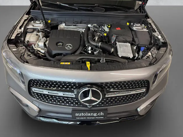 MERCEDES-BENZ GLB 200 AMG Line