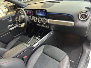 MERCEDES-BENZ GLB 220 AMG Line 4Matic