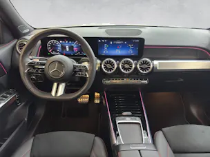 MERCEDES-BENZ GLB 220 AMG Line 4Matic