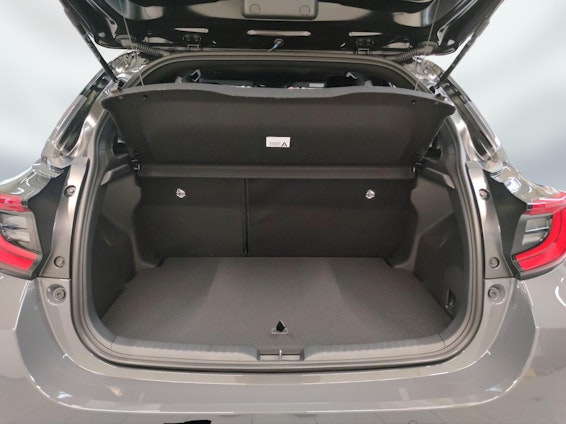 Vehicle image 6 Vehicle image 6