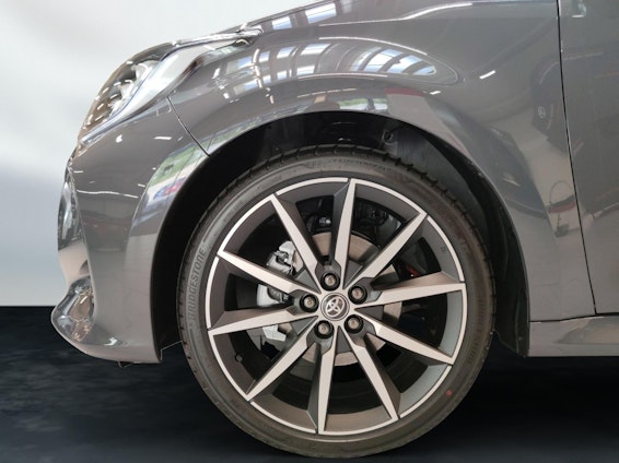 Vehicle image 14 Vehicle image 14