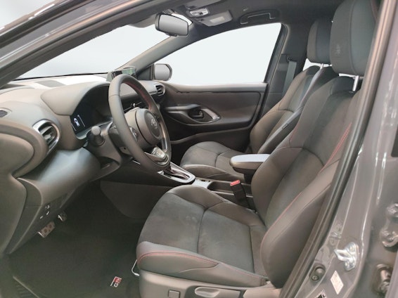 Vehicle image 8 Vehicle image 8