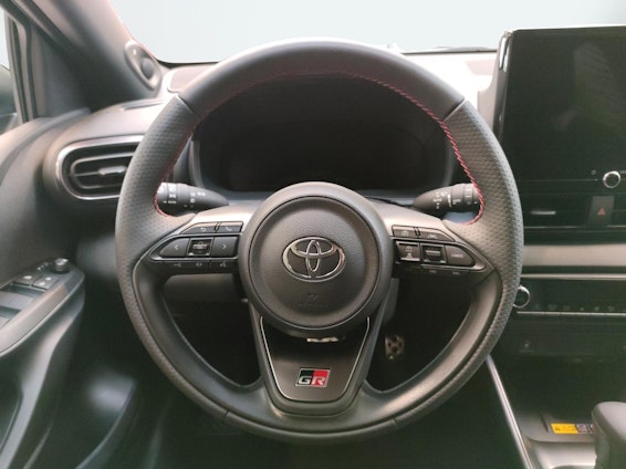 Vehicle image 10 Vehicle image 10