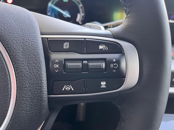 Vehicle image 19 Vehicle image 19