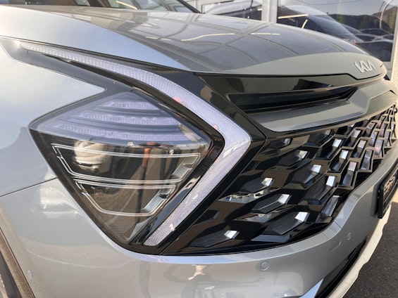 Vehicle image 3 Vehicle image 3