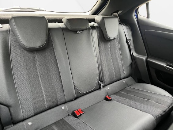 Vehicle image 7 Vehicle image 7