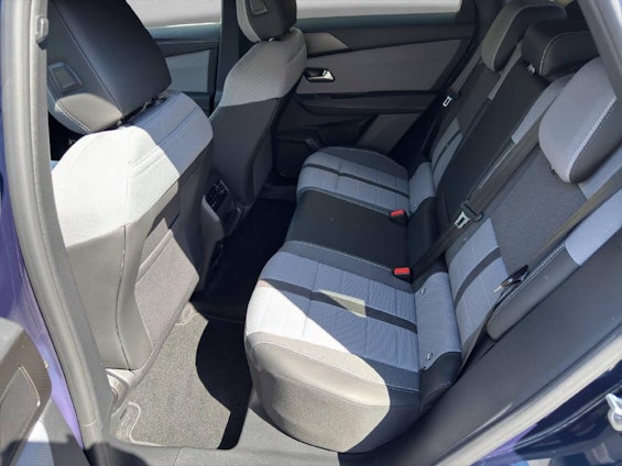 Vehicle image 7 Vehicle image 7