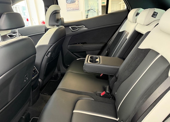 Vehicle image 7 Vehicle image 7