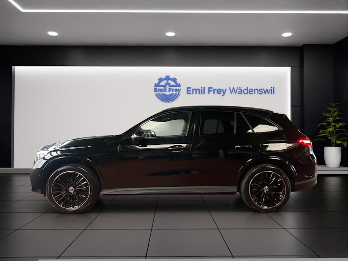 Vehicle image MERCEDES-BENZ GLC 300