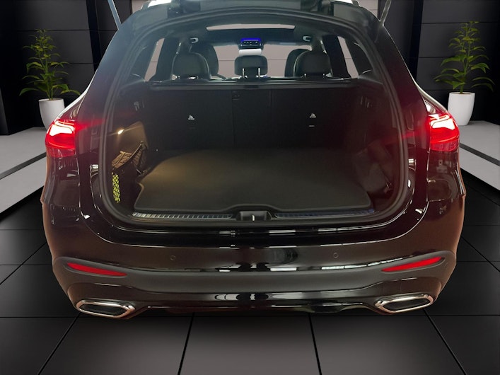 Vehicle image MERCEDES-BENZ GLC 300