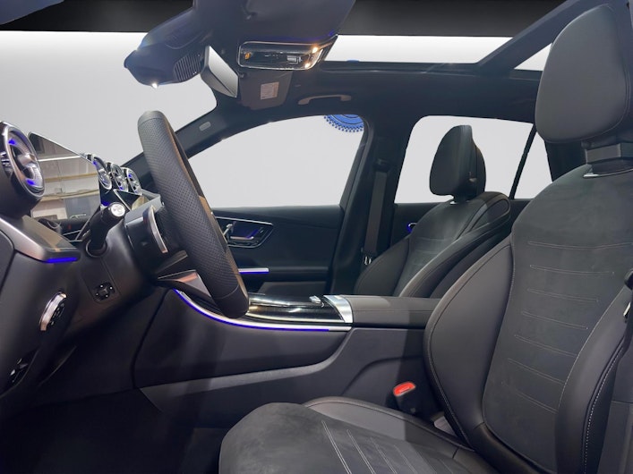 Vehicle image MERCEDES-BENZ GLC 300