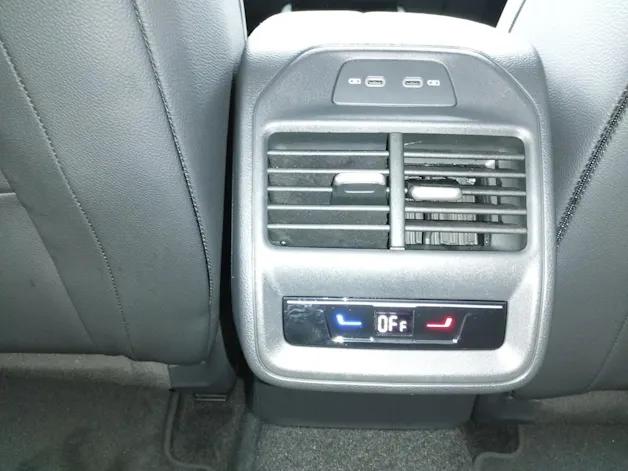 Škoda Superb Combi 2.0 TDi Selection DSG