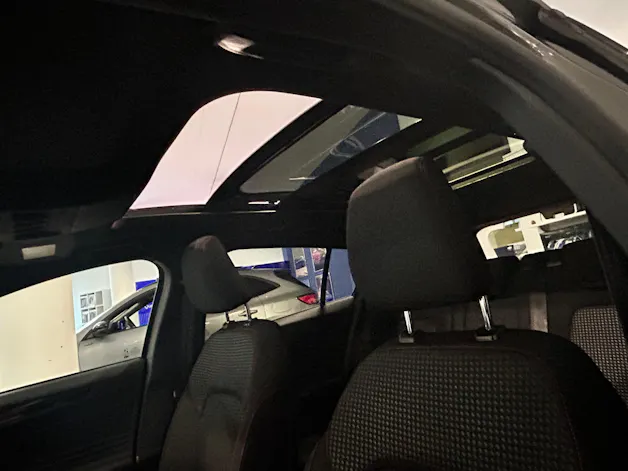 Ford Focus 1.0 MHEV ST-Line X Automat