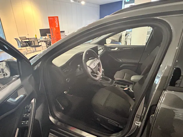 Ford Focus 1.0 MHEV ST-Line X Automat