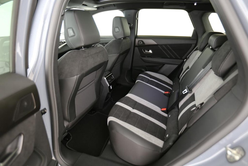 Vehicle image OPEL GRANDLAND