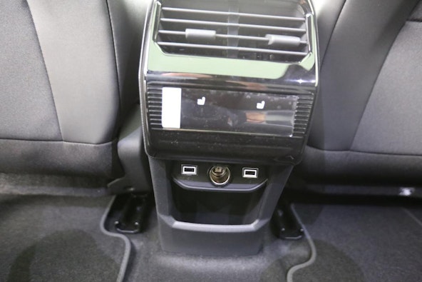 Vehicle image 7 Vehicle image 7