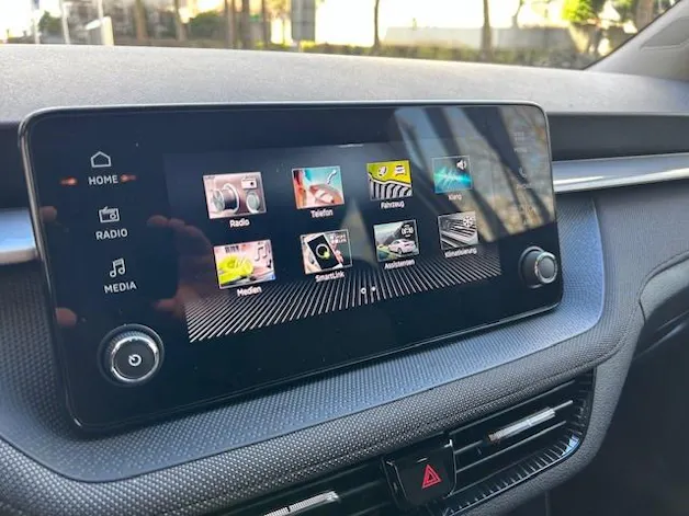 Škoda Fabia 1.0 TSI Selection DSG