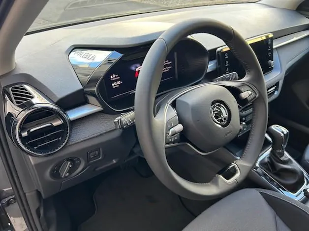 Škoda Fabia 1.0 TSI Selection DSG