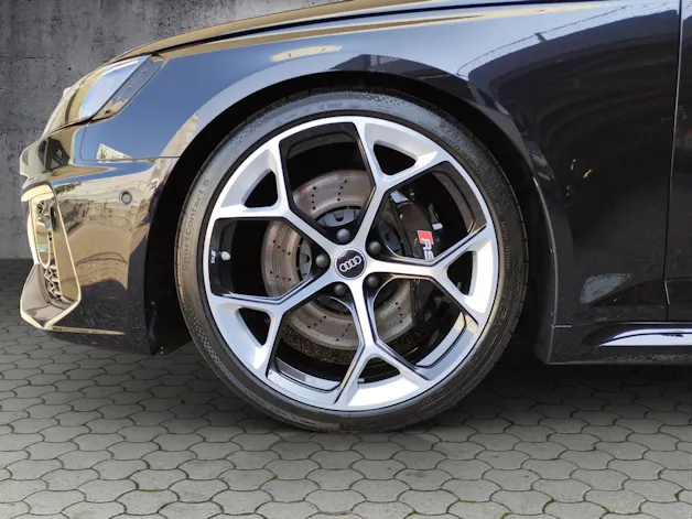 Audi RS4 Avant Competition Plus