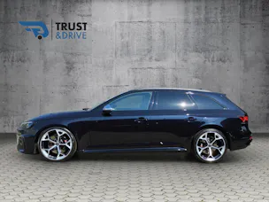 Audi RS4 Avant Competition Plus
