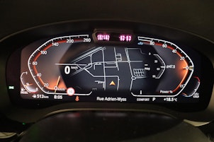 Vehicle image BMW 520d xDrive paddles Touring