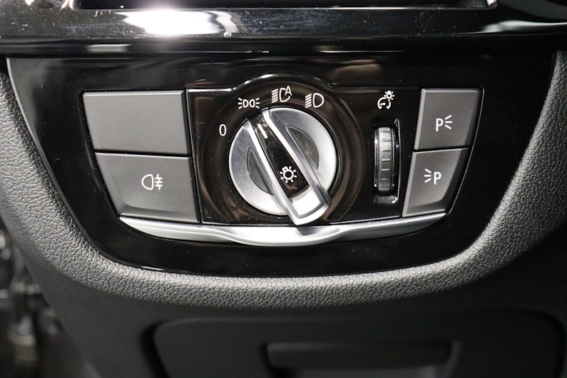 Vehicle image BMW 5 SERIES