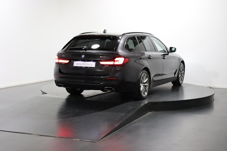 Vehicle image BMW 5 SERIES