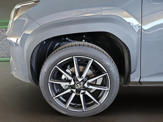 Vehicle image 5 Vehicle image 5