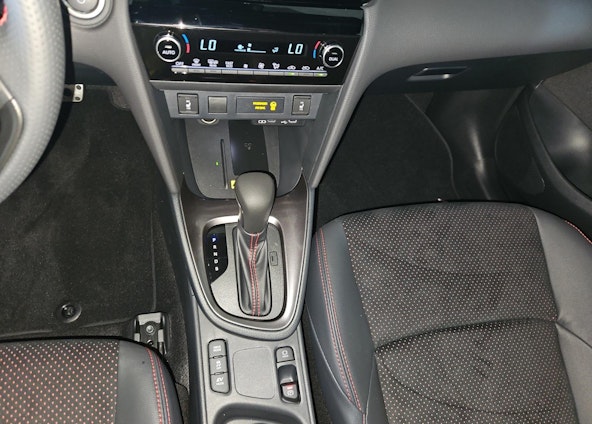 Vehicle image 17 Vehicle image 17