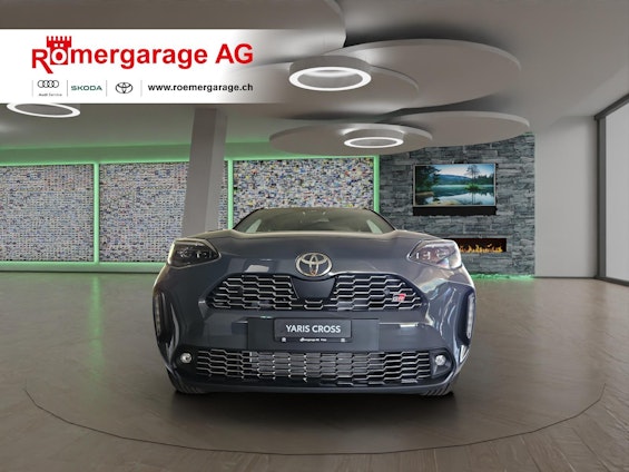 Vehicle image 4 Vehicle image 4