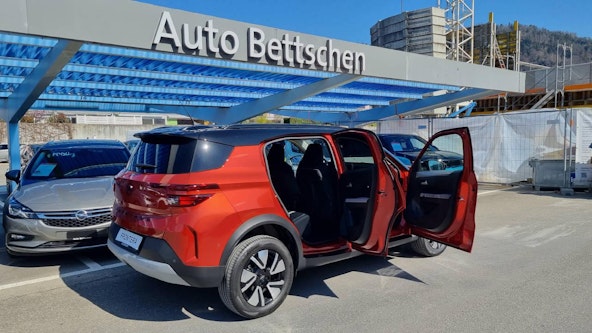 Vehicle image 6 Vehicle image 6