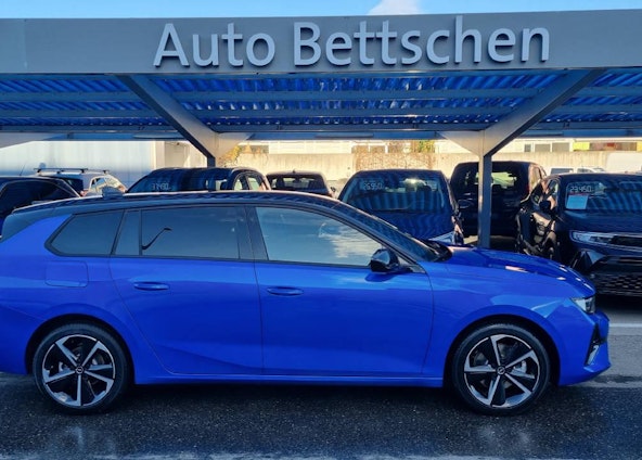 Vehicle image 3 Vehicle image 3