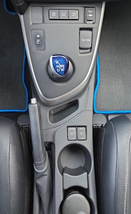 Vehicle image 15